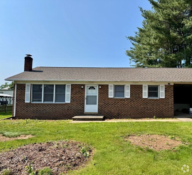 Building Photo - Single Family Home for Rent in Dayton
