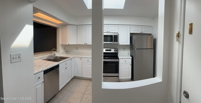 Photo - 2925 Kirkland Rd NE