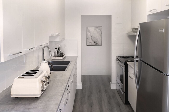 Photo - Sandford Apartments