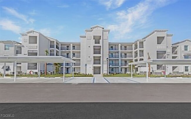 Building Photo - 18461 Copperhead Dr Unit 422