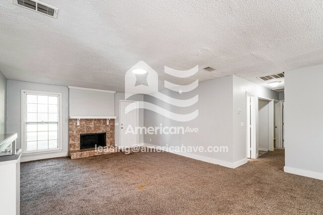 Photo - 201 Devonport Dr