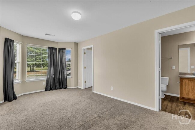 Photo - 129 Fairgreen St