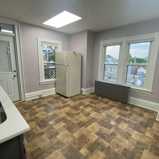 Photo - 332 W Lemon St Unit Apt 2