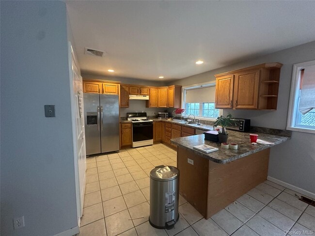 Photo - 440 Highland Ave