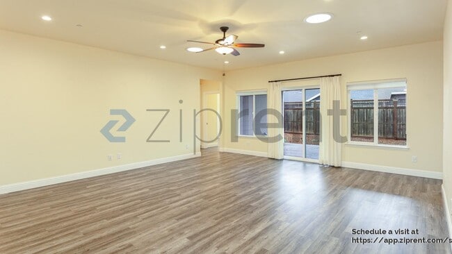 Photo - 1313 Crestview Ct