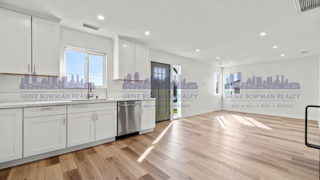 Photo - 2201-2205 E 24th St Unit 2205 E 24th St