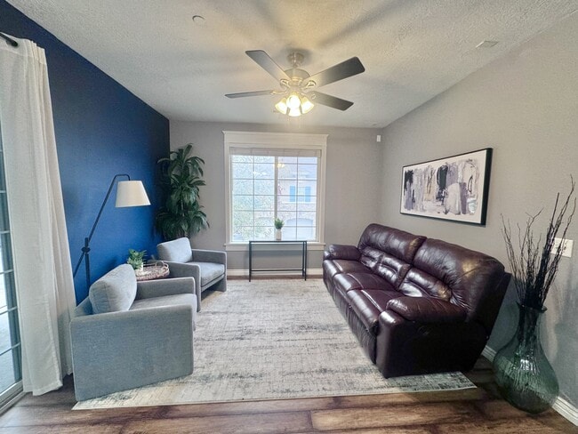 Photo - 7 Clayton Ct