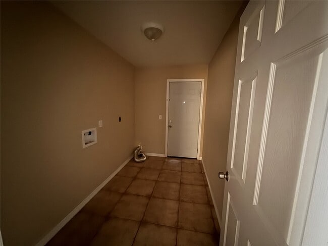 Photo - 311 Kansas St