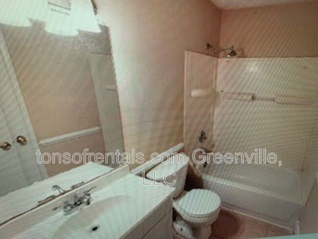 1501 Howard Dr