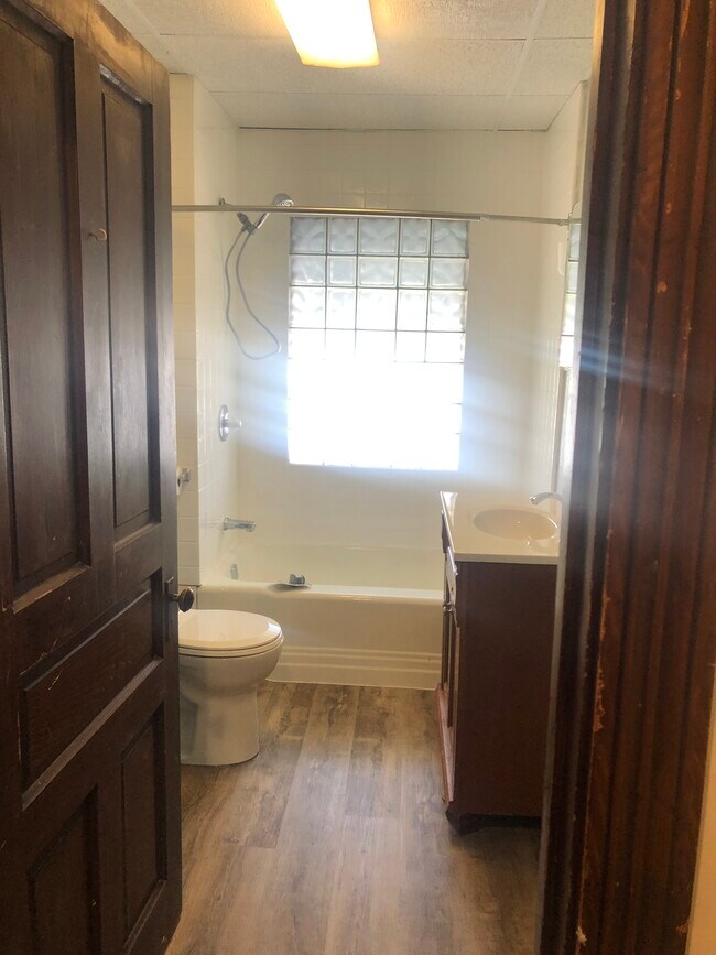 624 E 2nd Ave Apartments For Rent in Tarentum, PA