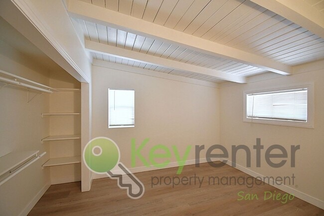209 Civic Center Dr