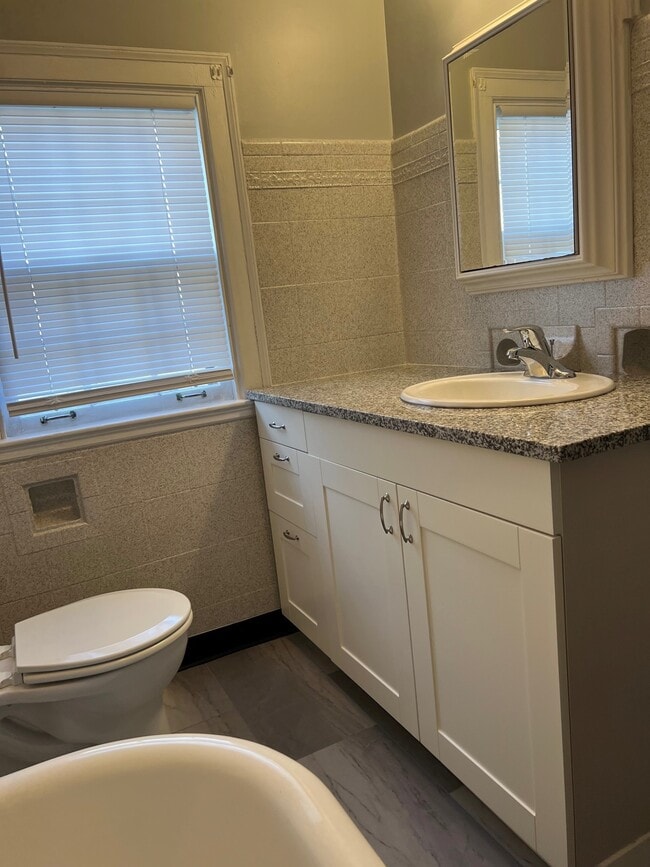 Photo - 929 N Nelson Rd