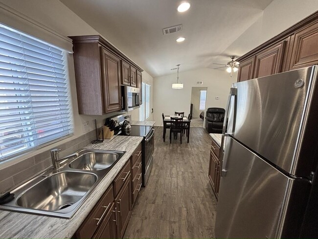 Photo - 8700 E University Dr
