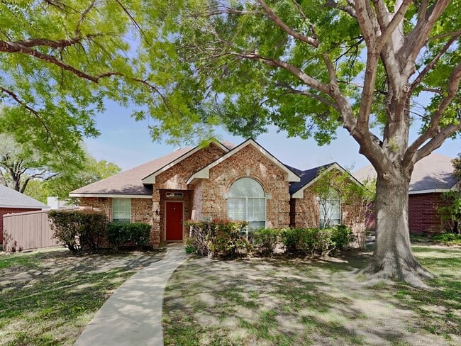Building Photo - 7581 Lancelot Rd
