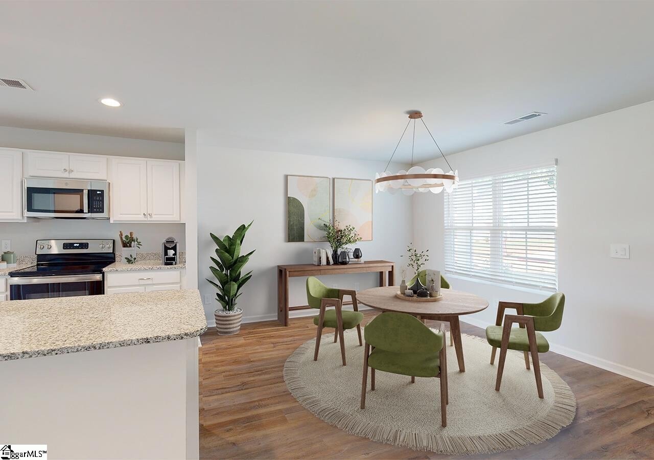 Photo - 529 Broadrum St