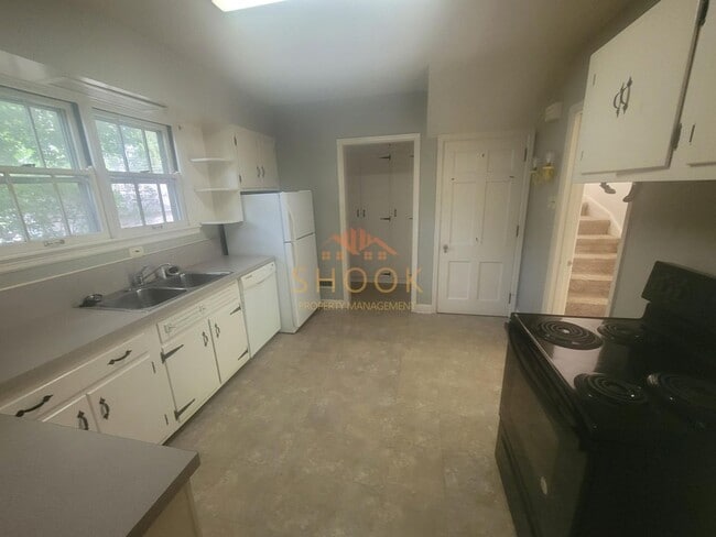 Photo - LARGE CAMPUS HOME AVAILABLE MID AUGUST 2024