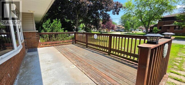 Photo - 1050 Bartlet Dr