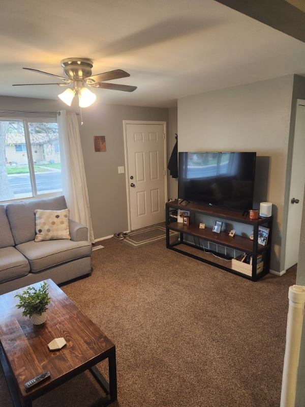 Photo - 246 W 270 N
