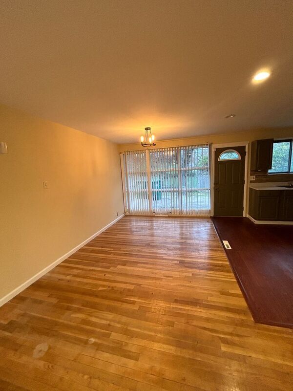 Photo - 10322 Monarch Dr