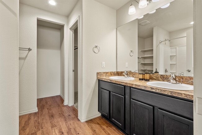 Building Photo - 15470 Rancho Joya Wy