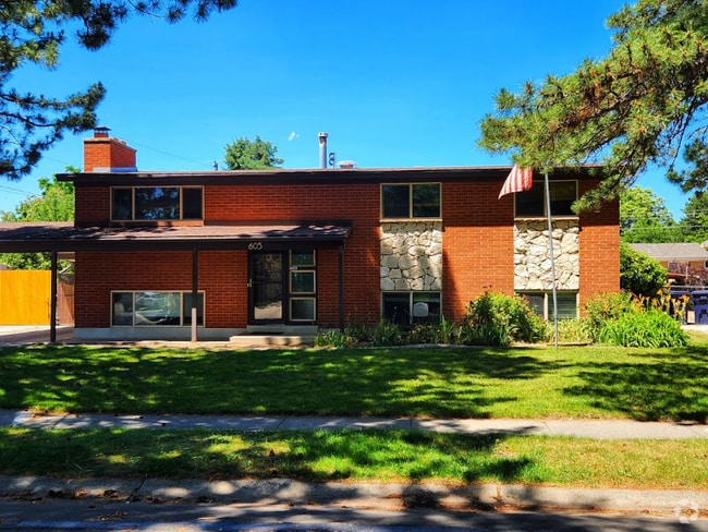 Building Photo - 605 E 9670 S Rental