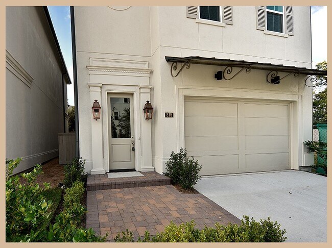 Photo - 215 Willow St