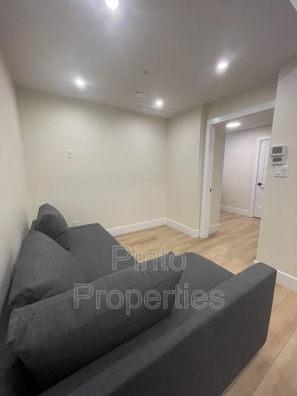 Photo - 8719-8110 110 St NW