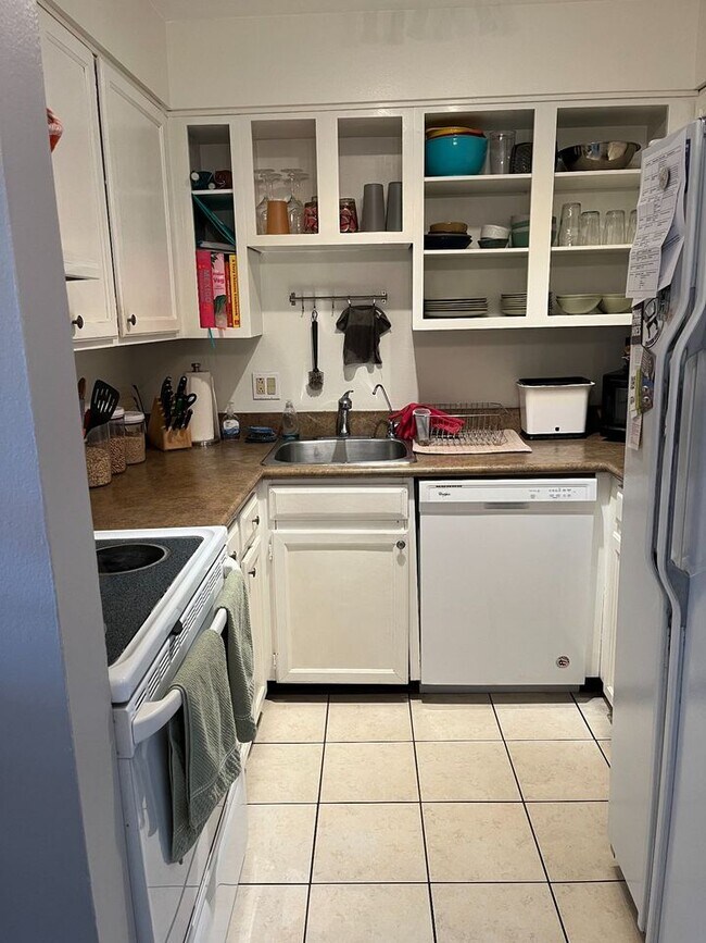 1243 N Gaylord St Condo Unit 504 Condo for Rent in Denver, CO