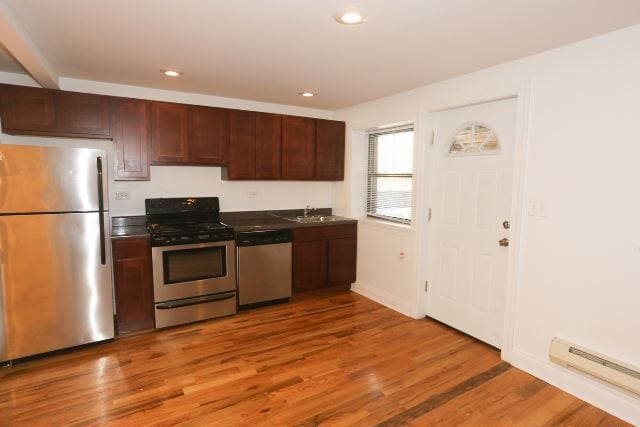 Photo - 1120 W Oakdale Ave Unidad 6H