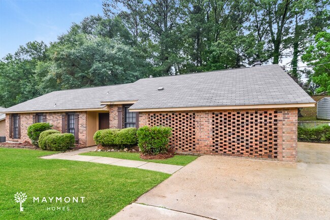 Photo - 3722 Woodhill Rd