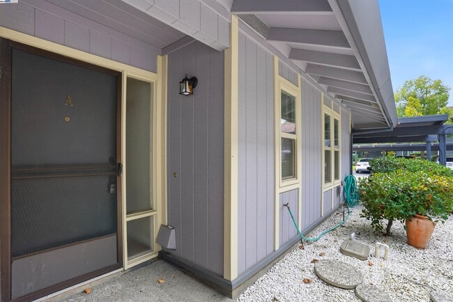 Photo - 1930 Camino Verde Unit A