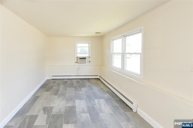 Photo - 1 Leliarts Ln