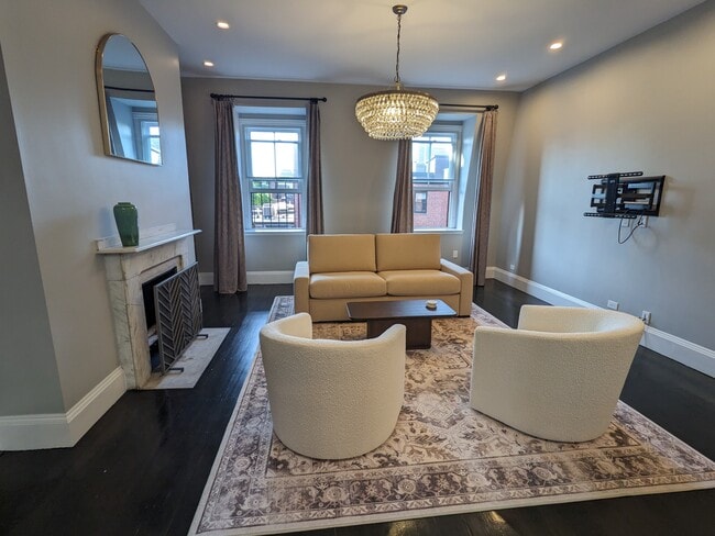 Photo - 265 Beacon St