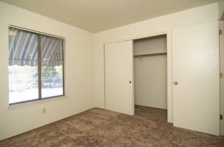 Hillcrest Court Apartments
