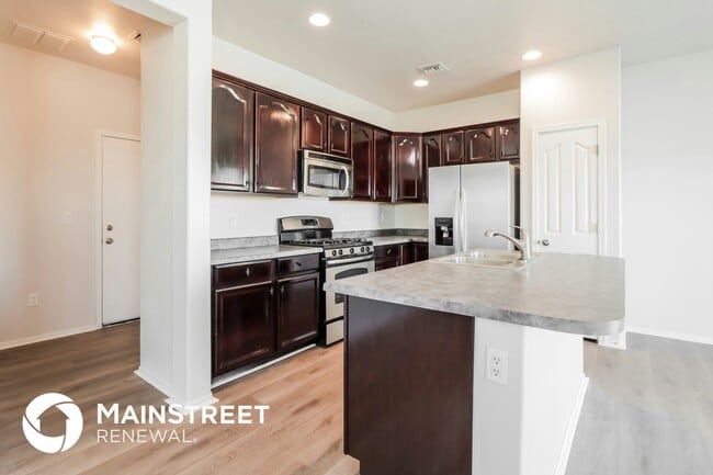 Photo - 1027 E Madera Grove Ln