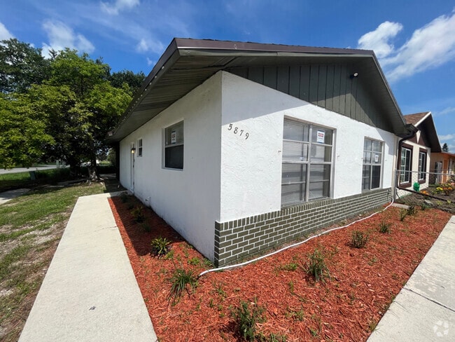 Building Photo - 5879 Bahama Ct Rental