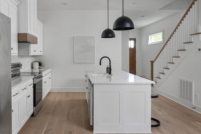 Photo - 212 Jennings Ave Unit A