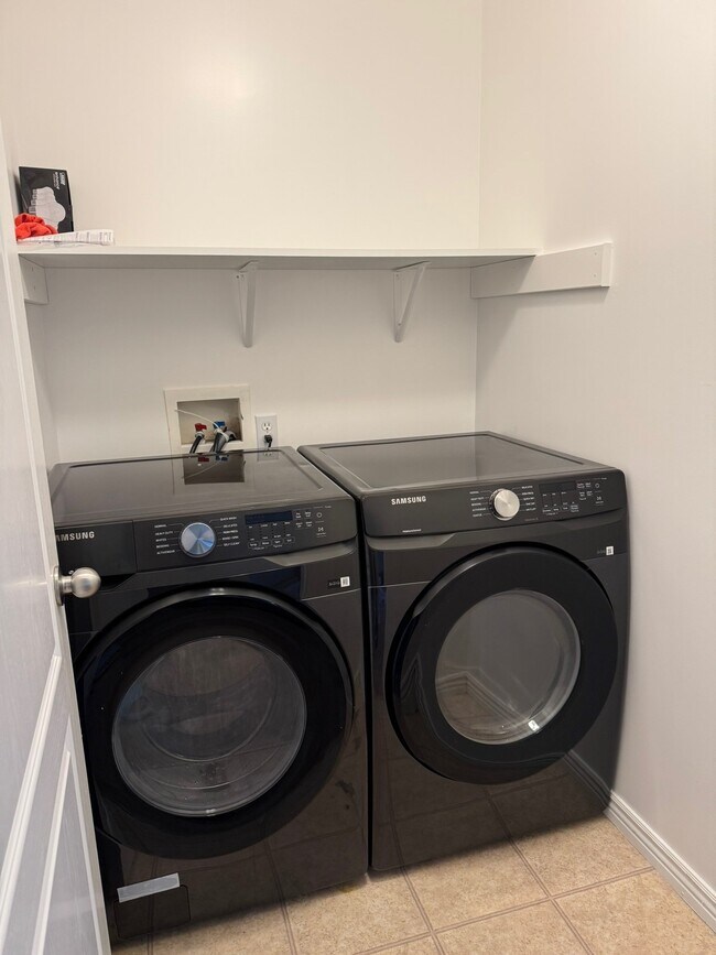 1226 N 3020 W
