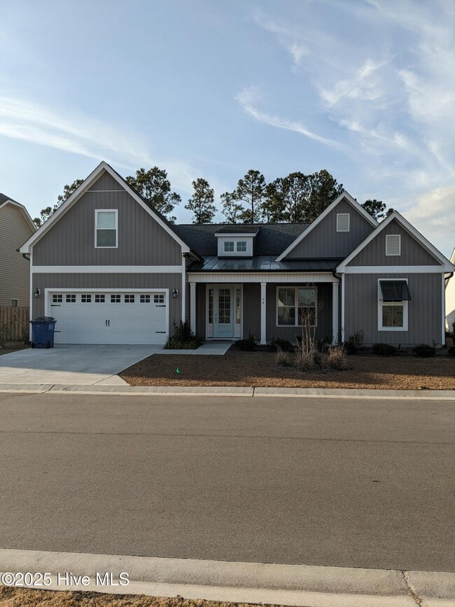Building Photo - 94 Man O War Ln Rental