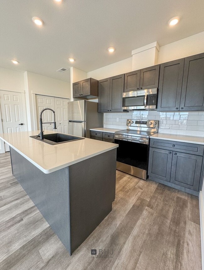 Building Photo - BRAND NEW Pet Friendly 2 bed/ 2 bath apart... Unit # 302 Rental