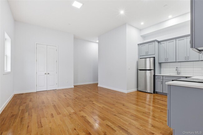 Photo - 99 Main St Unit 1B