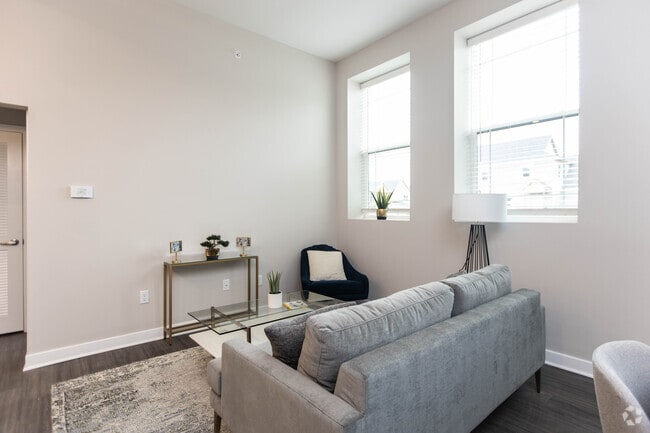 1BR, 1BA - 720-985 SF