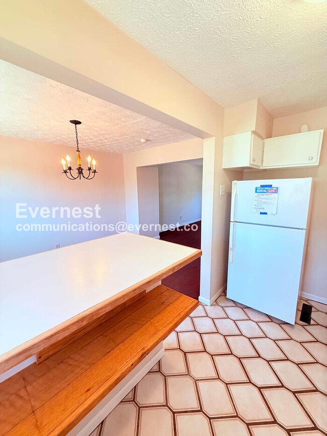 Photo - 1789 Kings Ct