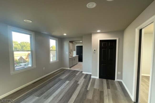 Photo - 258 Montgomery St