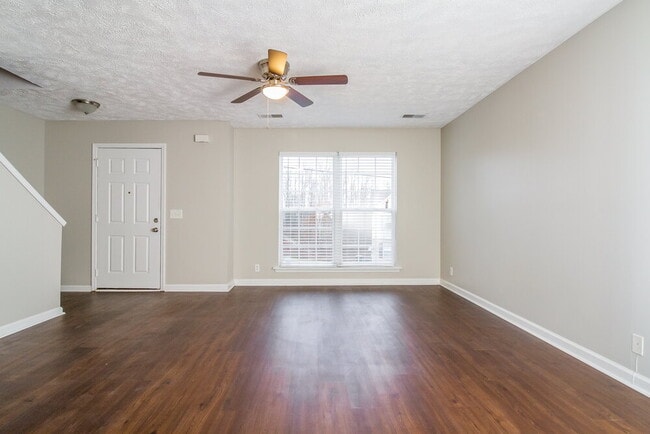 Photo - 3076 Ace Wintermeyer Dr