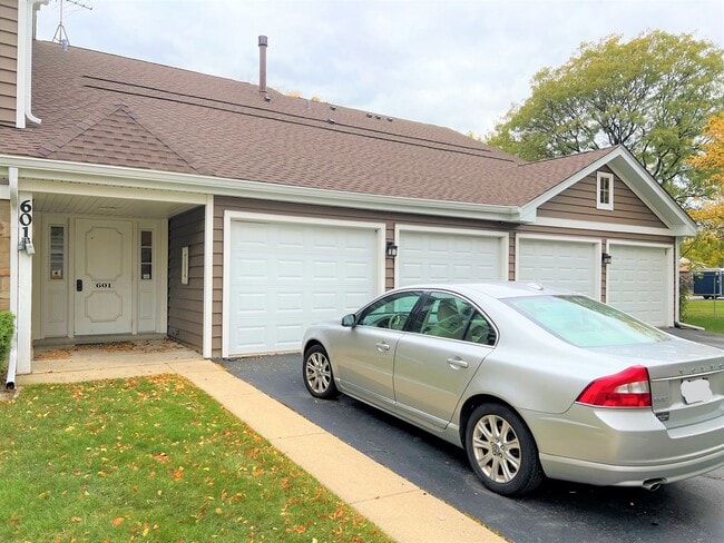 Photo - 601 Hanover Ct Condo Unit Z1