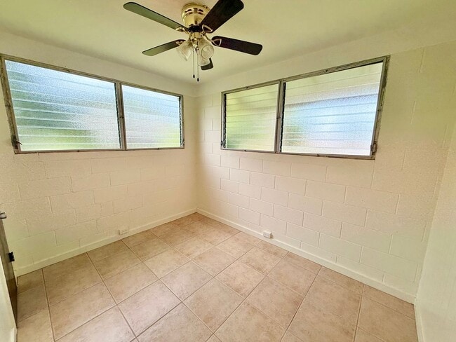 Photo - 2 Bedroom / 1 Bathroom for Rent In Pukalani!