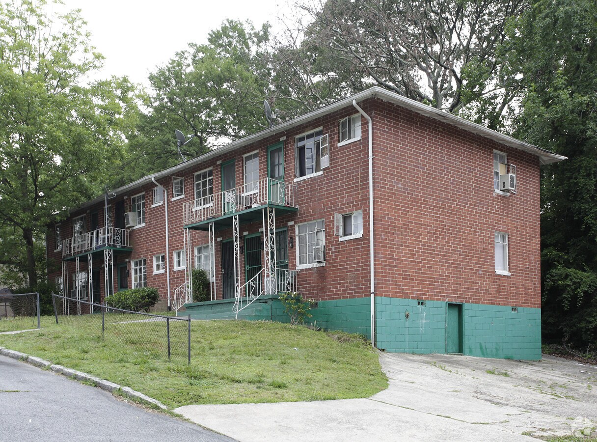 Photo - 2176 NW Vesta Ave Apartments