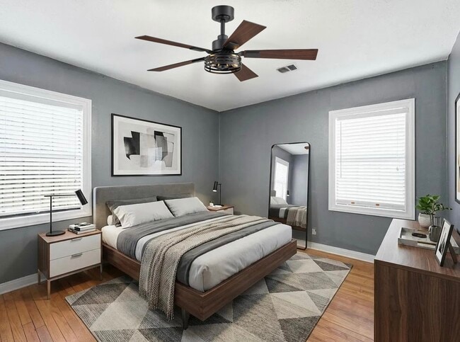 Building Photo - 2110 7th St