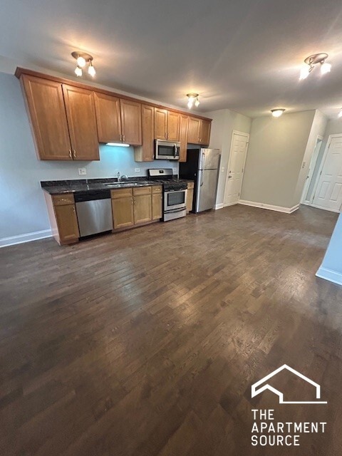 Photo - 4554 W George St Unit 3